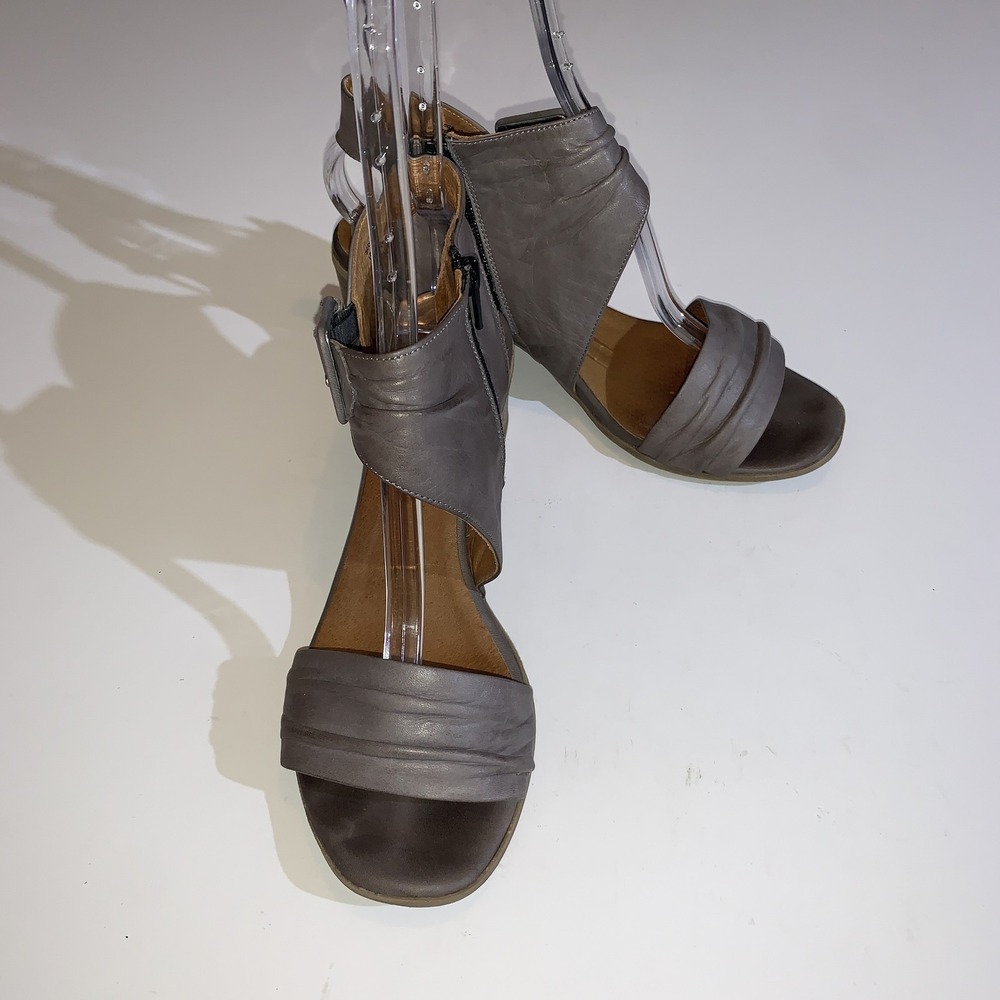 Miz Mooz Shoes Womens 39 Scoot Gray Leather Block Heel Sandals Portugal